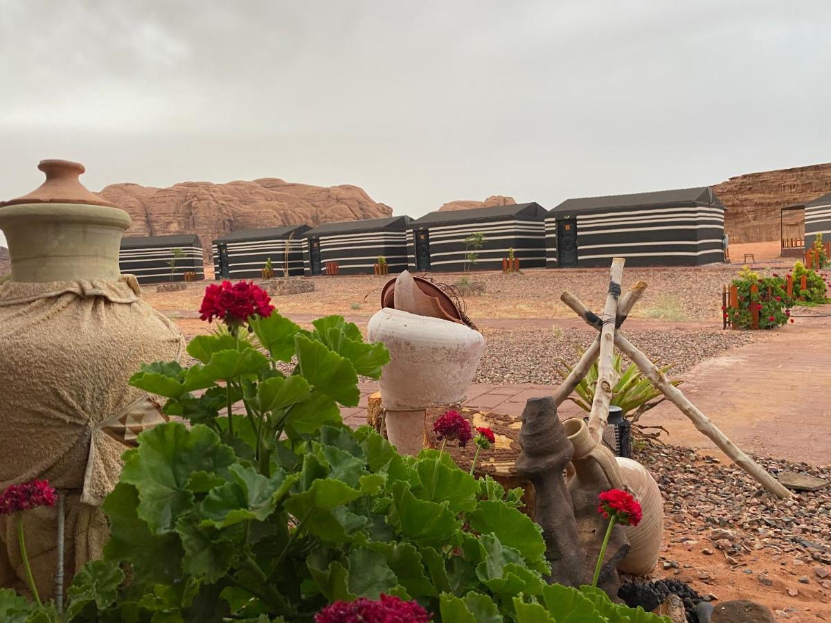 Desert Island Camp Wadi Rum Exterior foto