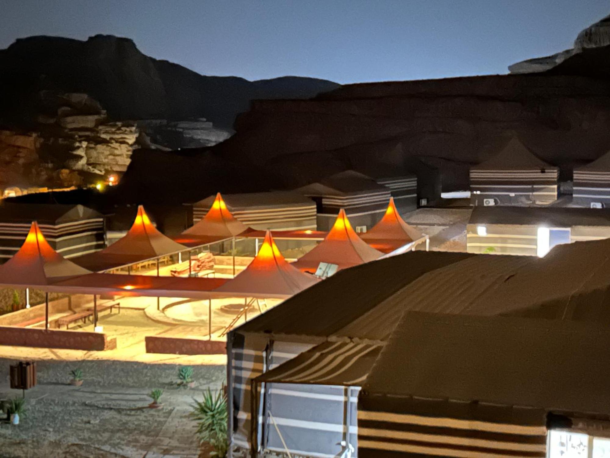 Desert Island Camp Wadi Rum Exterior foto